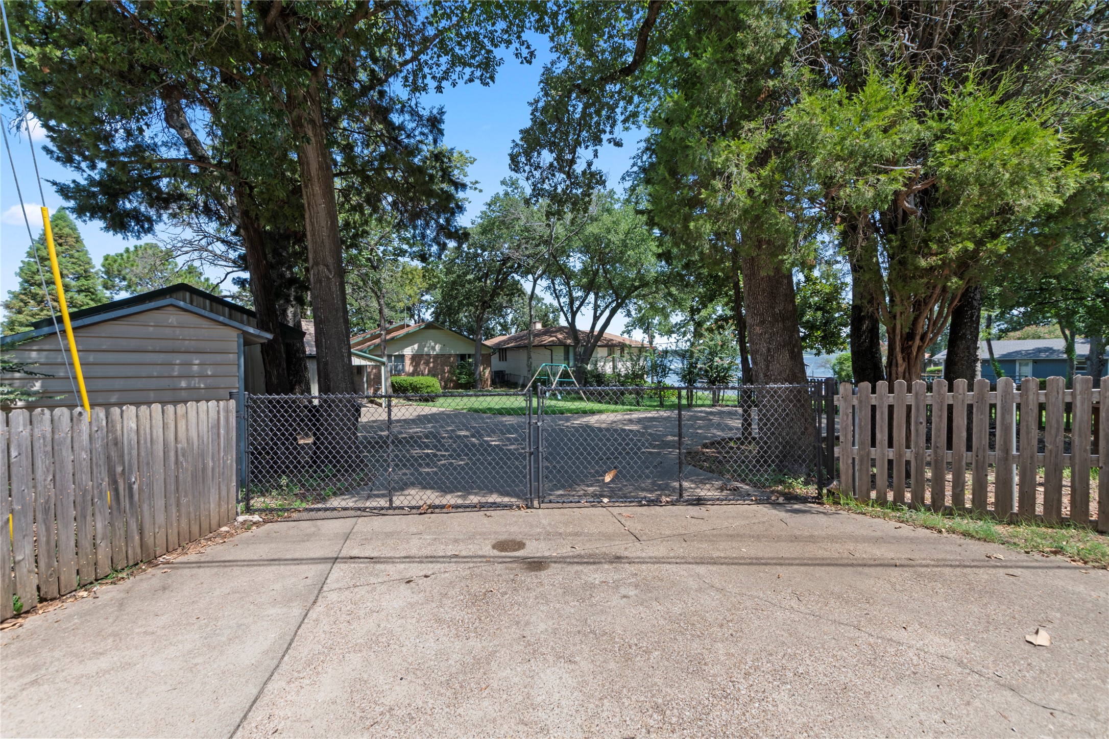 203 N Oak Acres Drive N Malakoff TX 75148