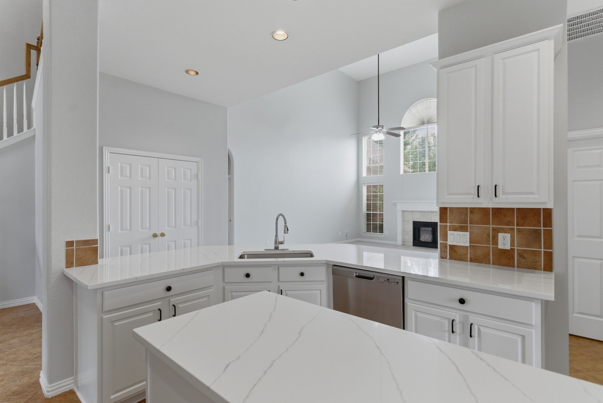 1117 Apache Lake Drive Carrollton TX 75010