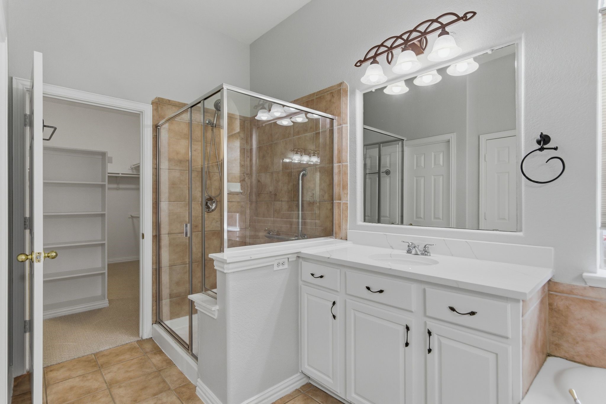 1117 Apache Lake Drive Carrollton TX 75010