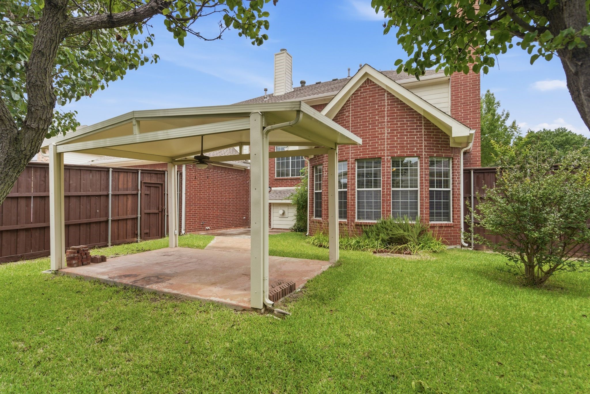 1117 Apache Lake Drive Carrollton TX 75010