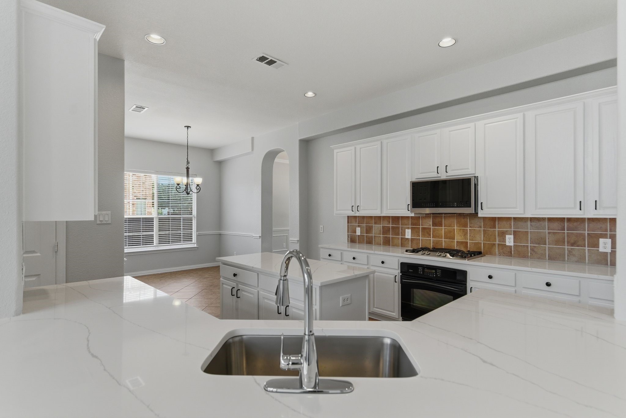 1117 Apache Lake Drive Carrollton TX 75010