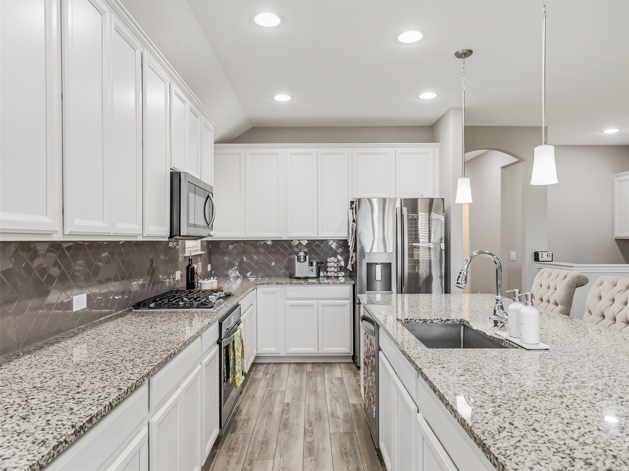 2809 Ranger Lane Aubrey TX 76227