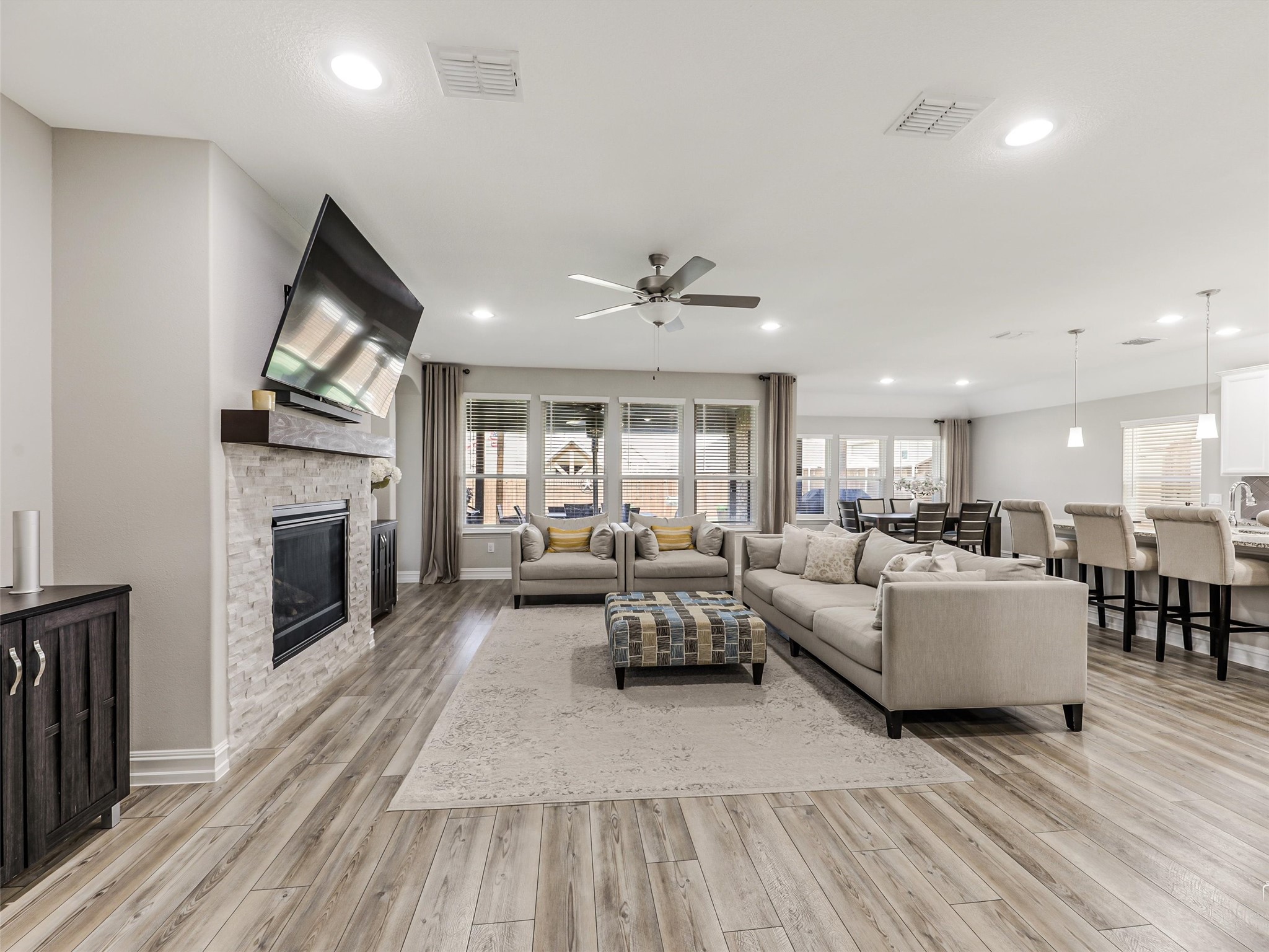 2809 Ranger Lane Aubrey TX 76227