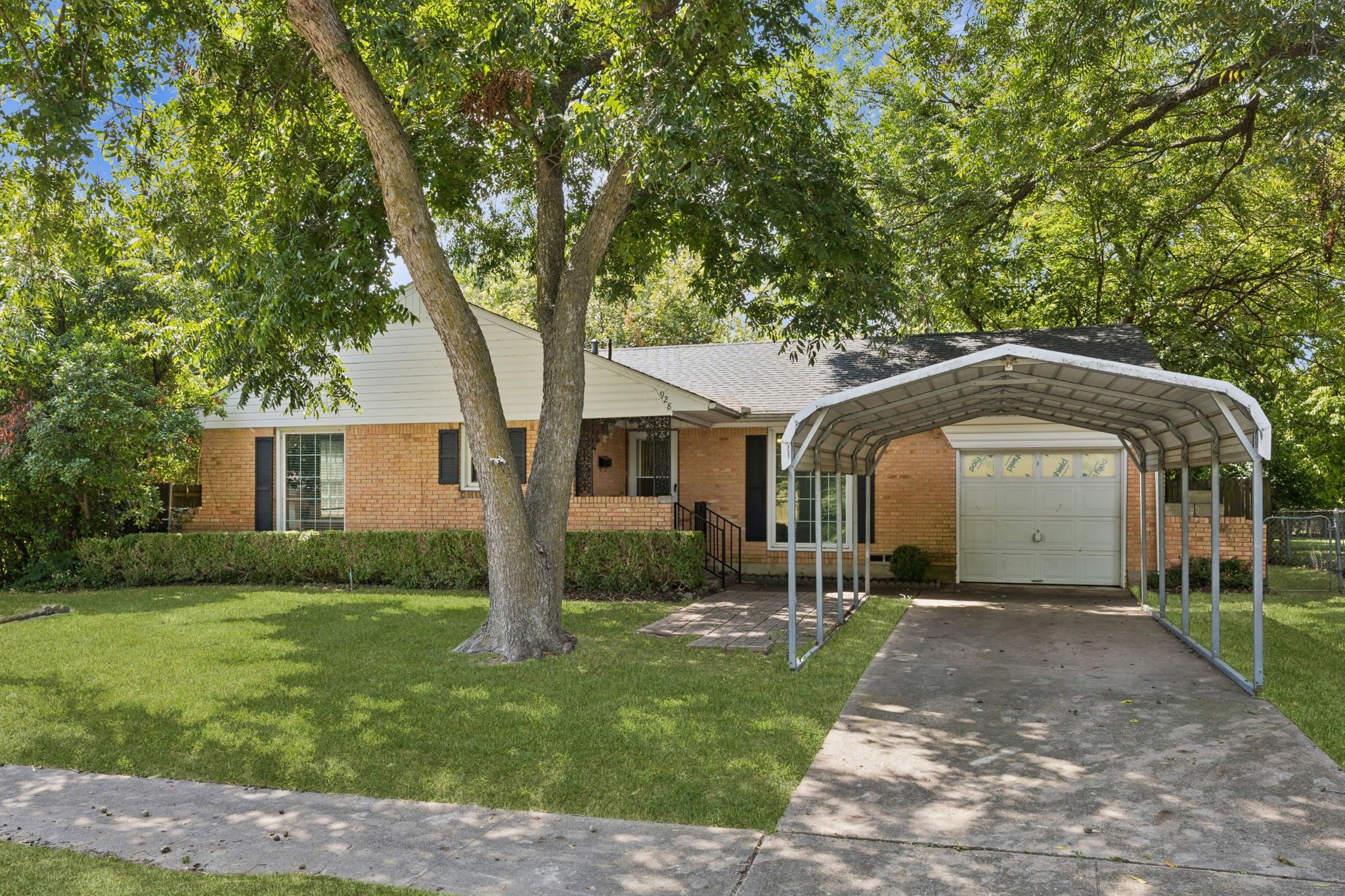 928 Old Orchard Road Garland TX 75041