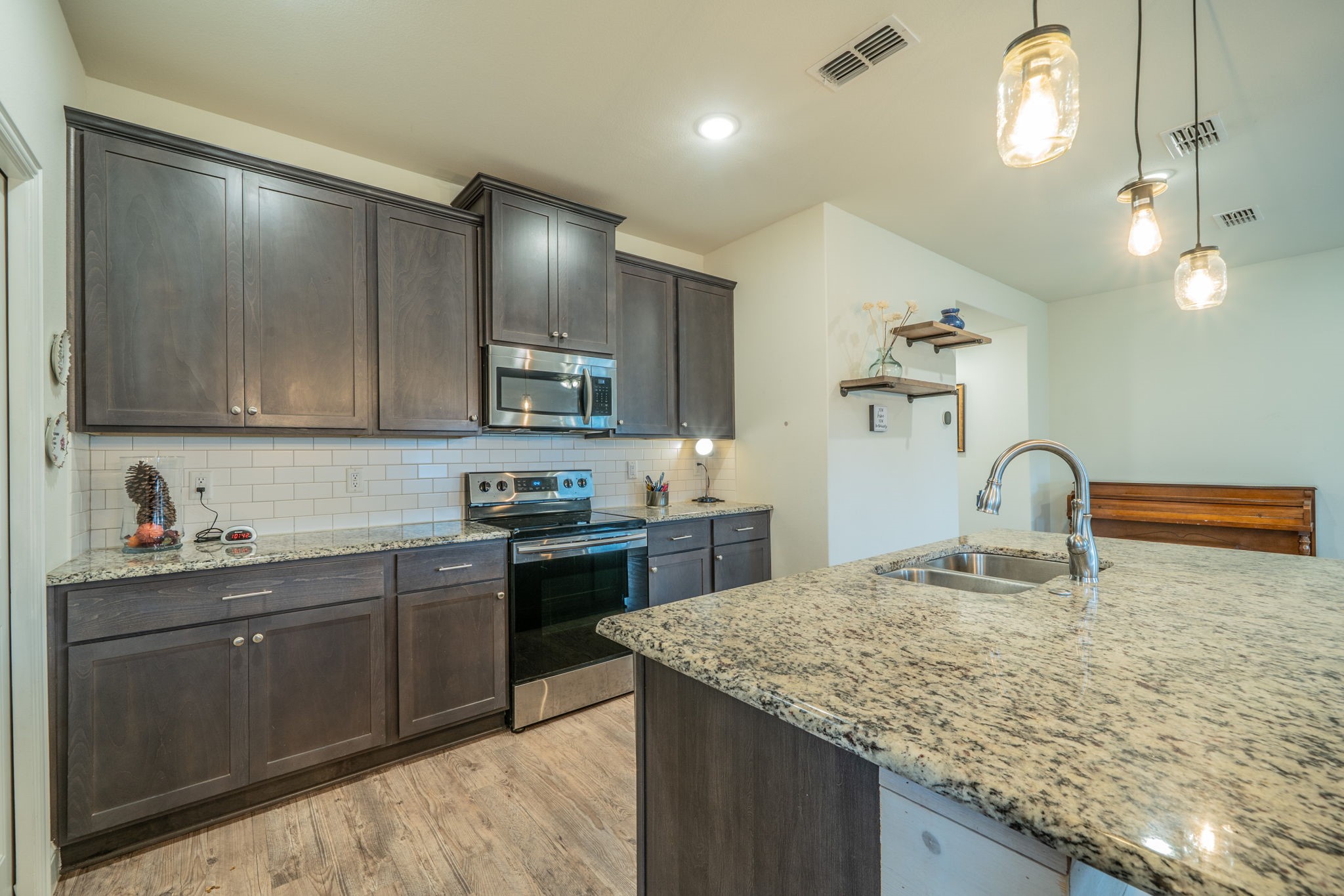 105 Arrowhead Drive Sanger TX 76266