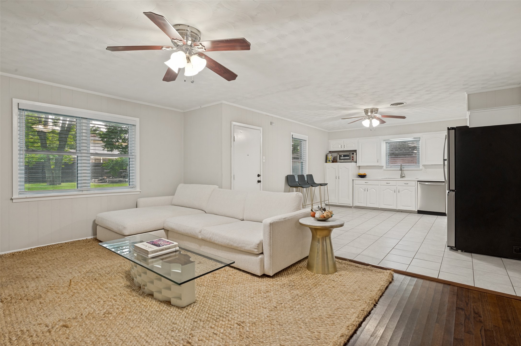 2730 Larkspur Lane Dallas TX 75233