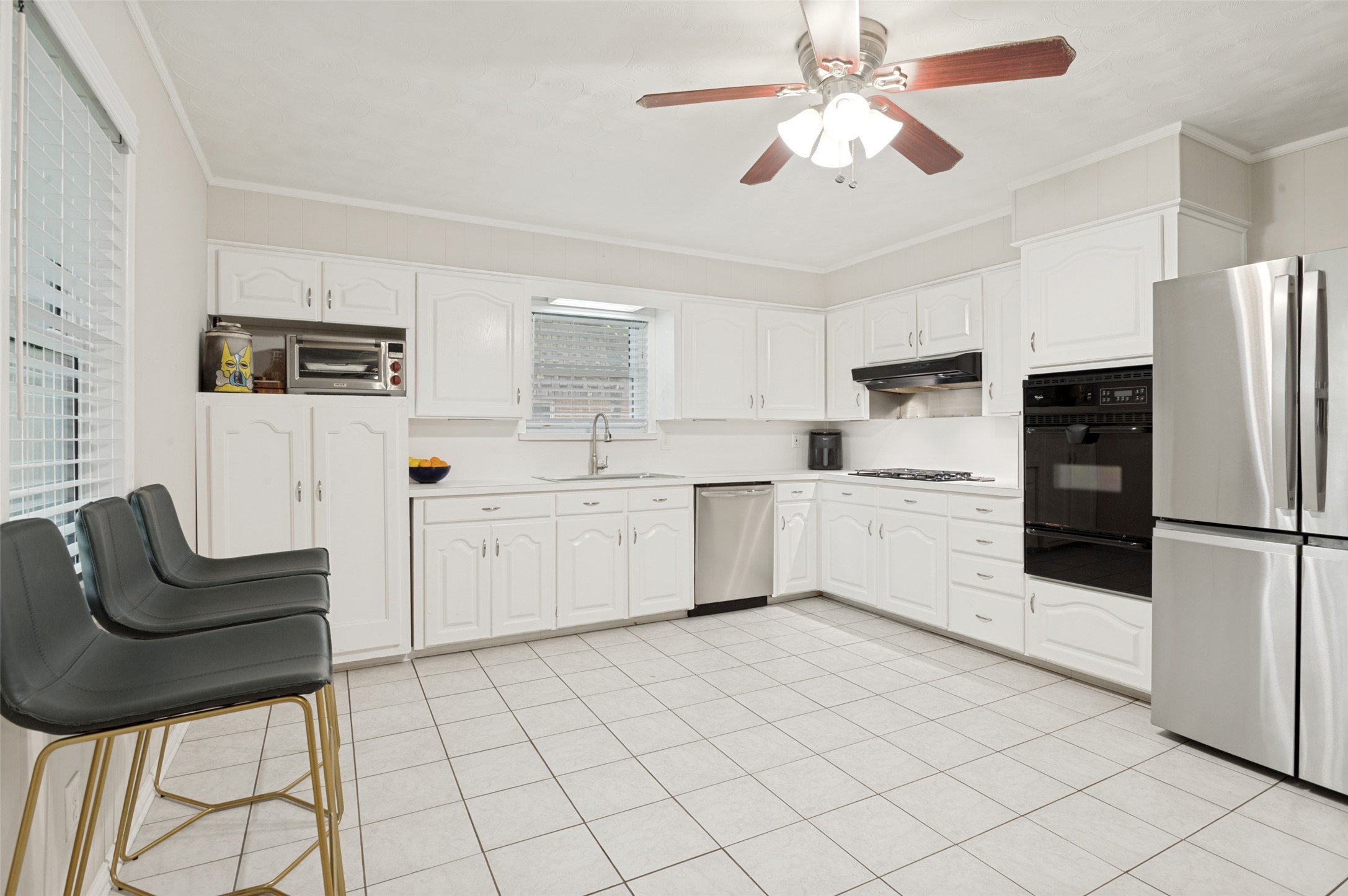 2730 Larkspur Lane Dallas TX 75233
