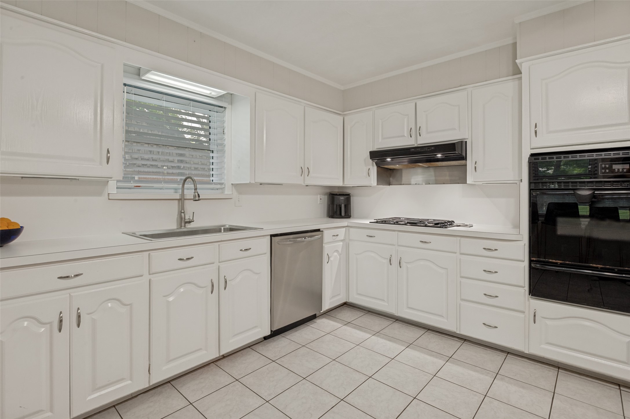 2730 Larkspur Lane Dallas TX 75233
