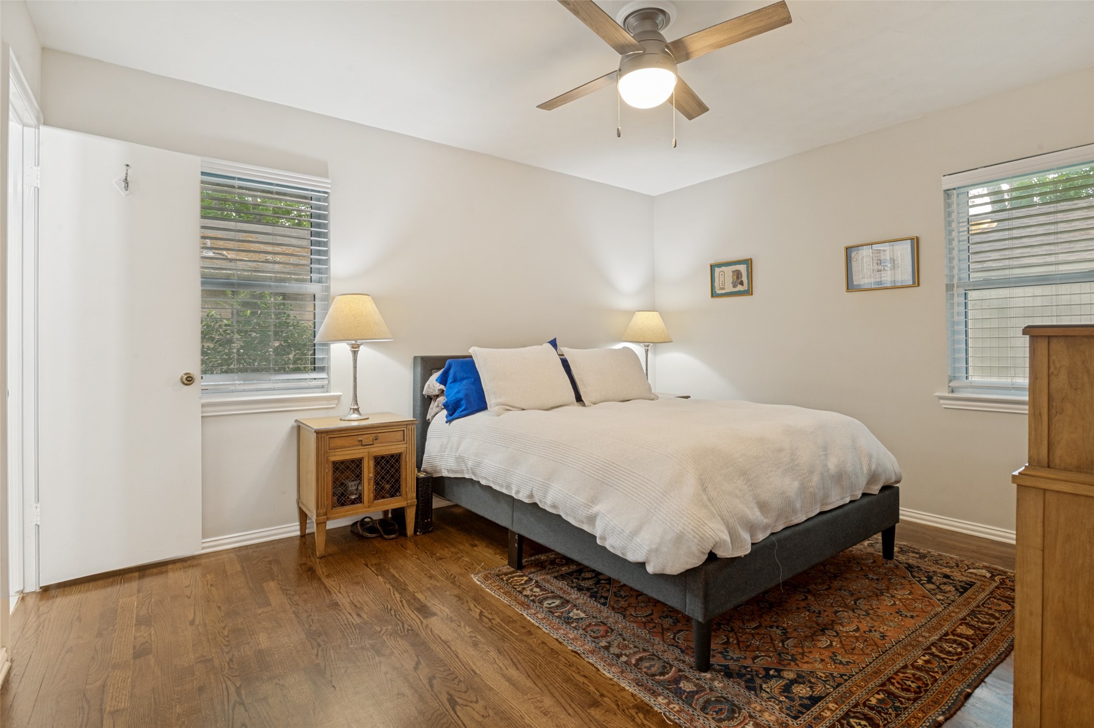 2730 Larkspur Lane Dallas TX 75233