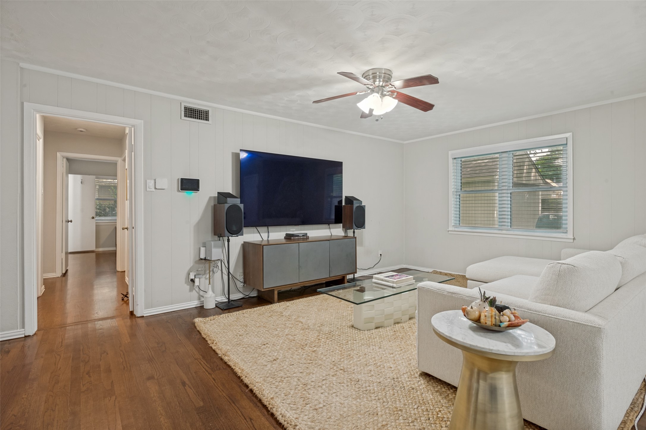 2730 Larkspur Lane Dallas TX 75233