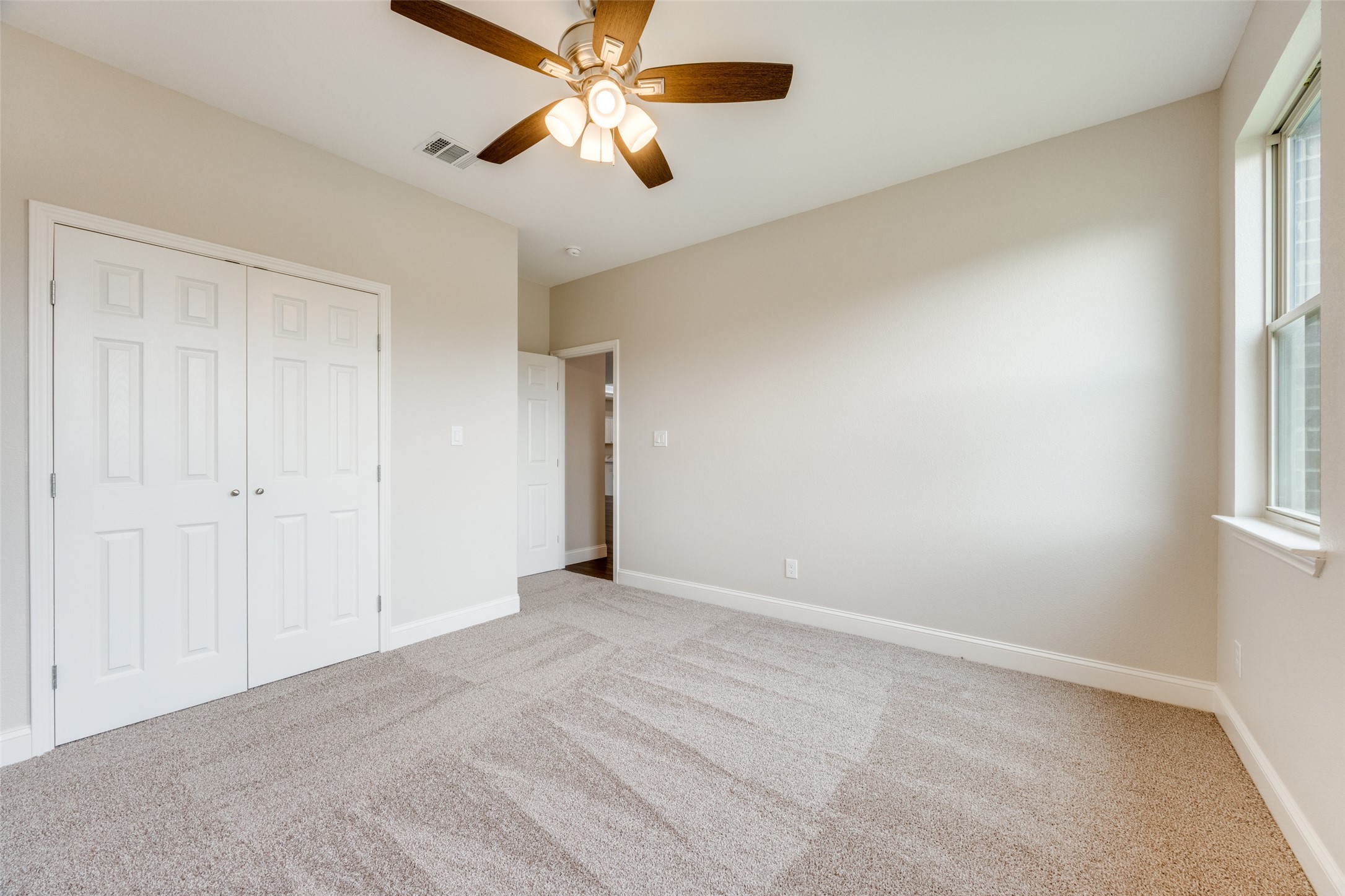 1704 Kings Lane Commerce TX 75428