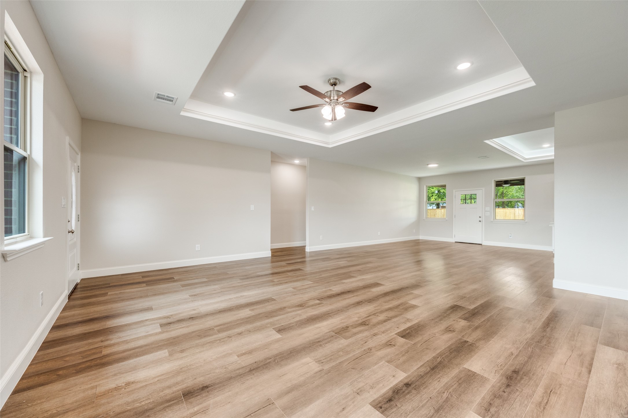 1704 Kings Lane Commerce TX 75428