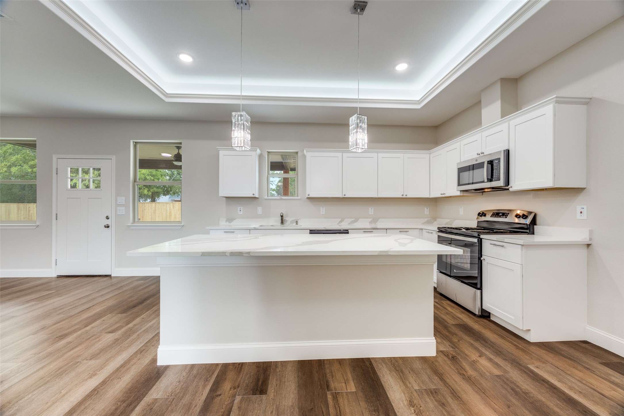 1704 Kings Lane Commerce TX 75428