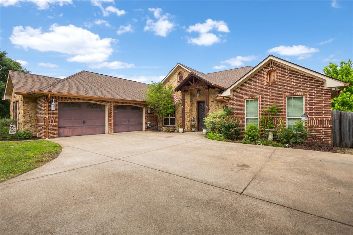 249 Heritage Court Lindale TX 75771
