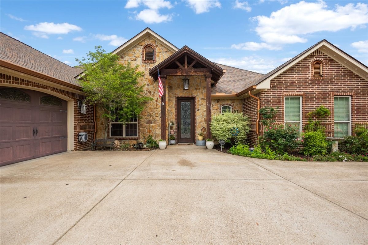 249 Heritage Court Lindale TX 75771