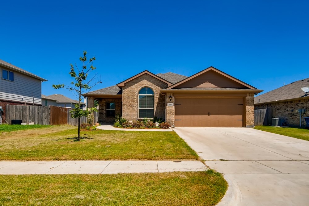 522 Cantebury Park Lane Ponder TX 76259