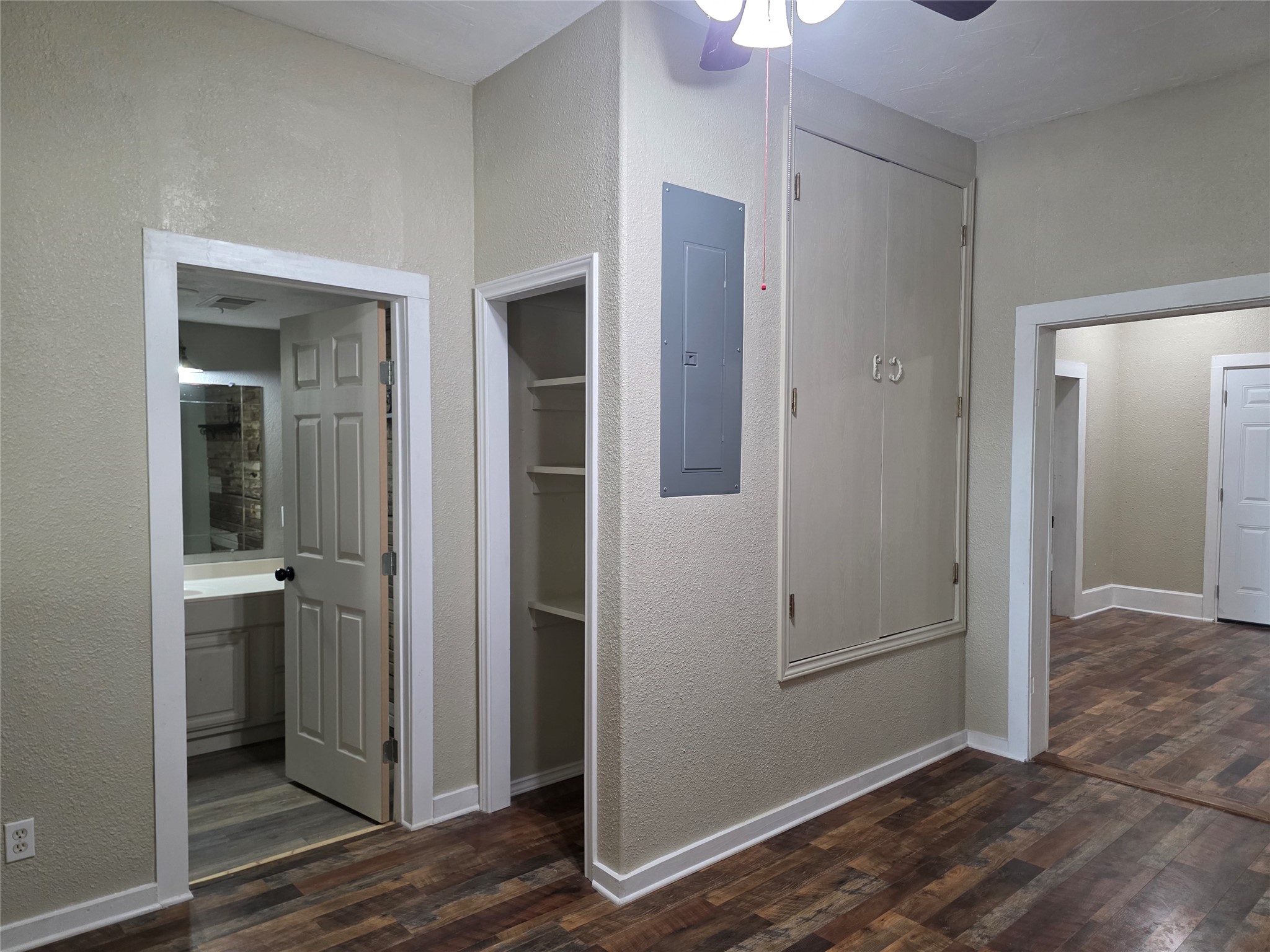 405 W Graham Street Godley TX 76044