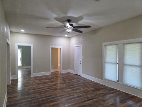 405 W Graham Street Godley TX 76044