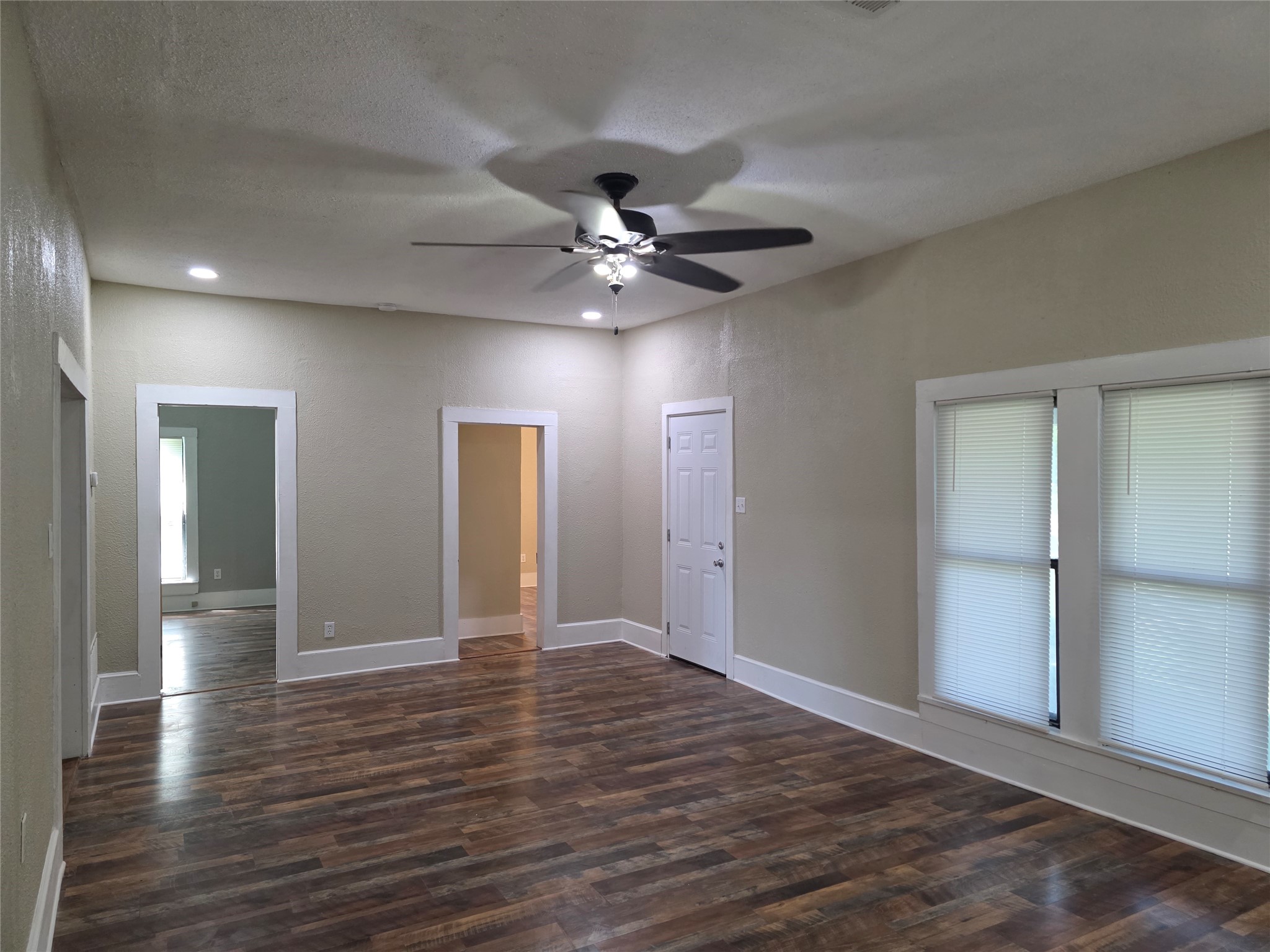 405 W Graham Street Godley TX 76044
