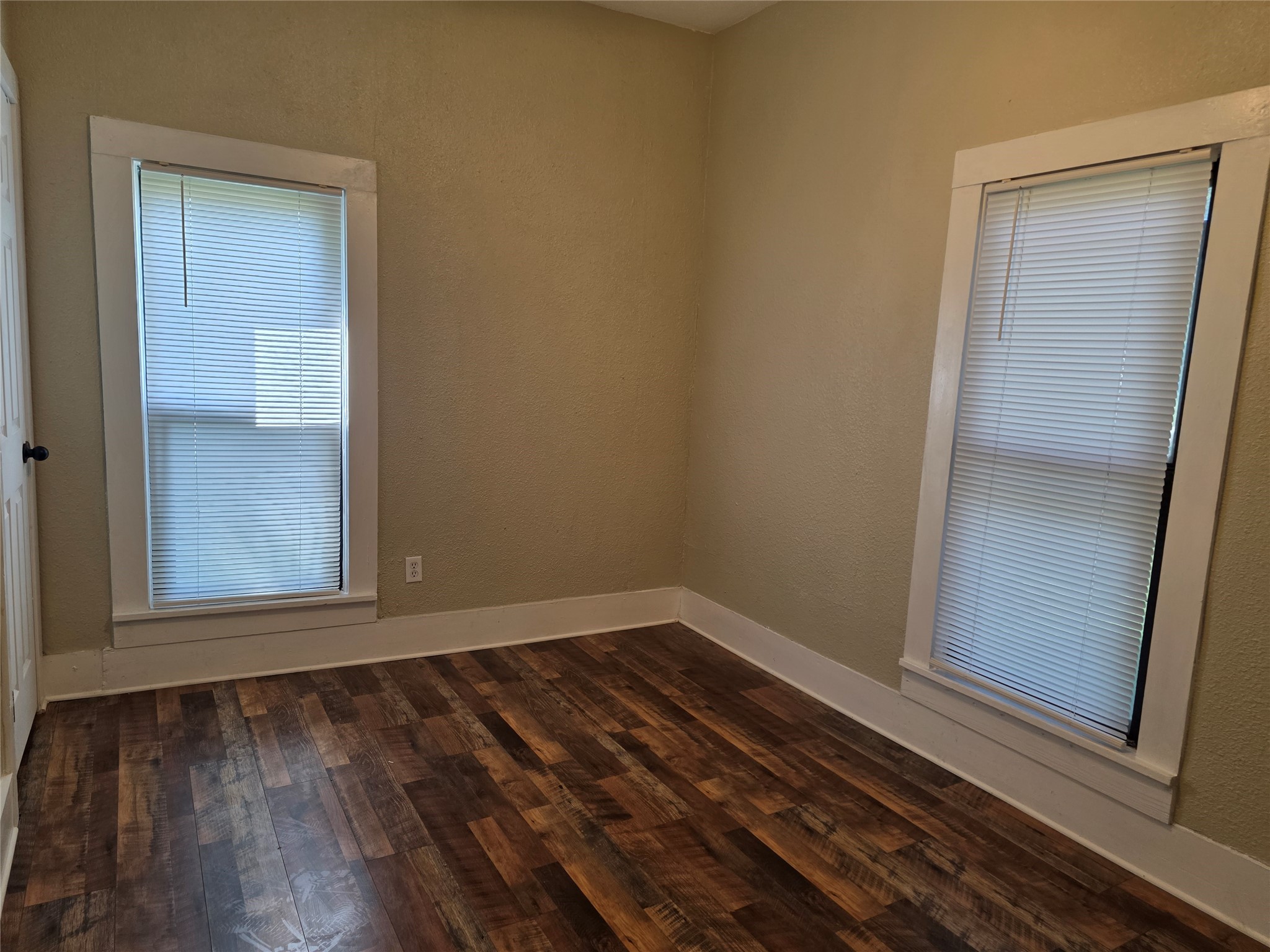 405 W Graham Street Godley TX 76044