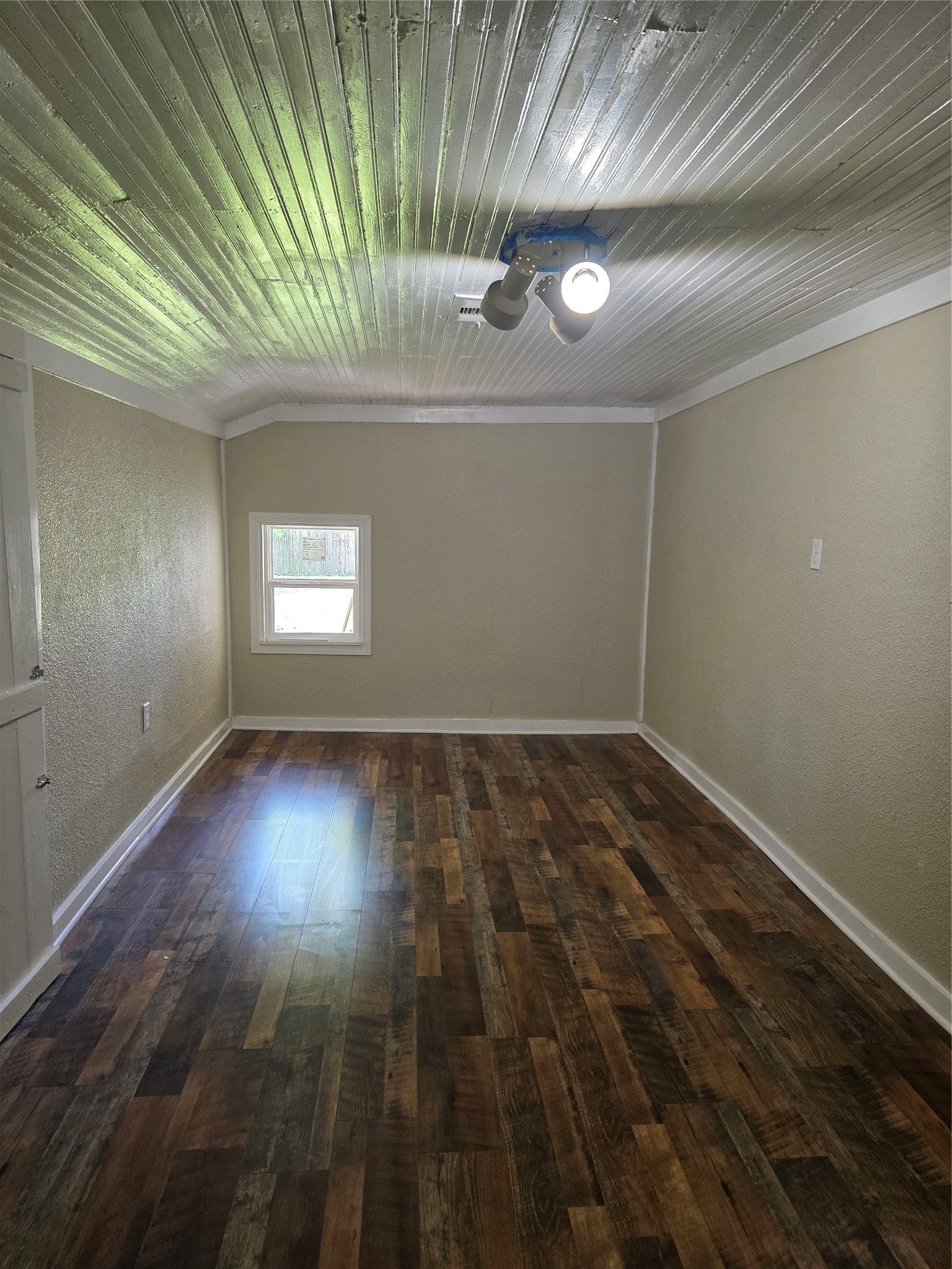 405 W Graham Street Godley TX 76044