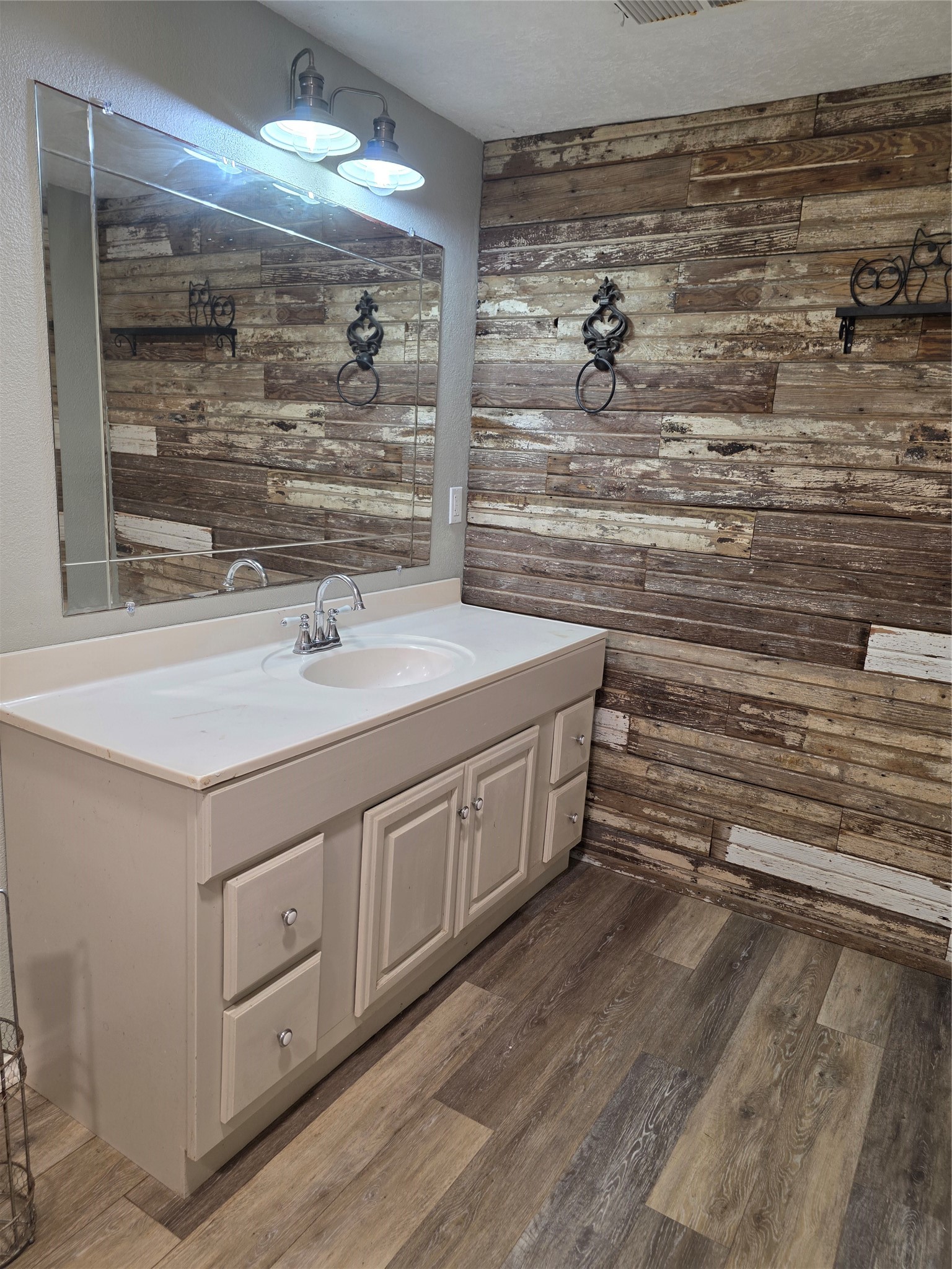 405 W Graham Street Godley TX 76044