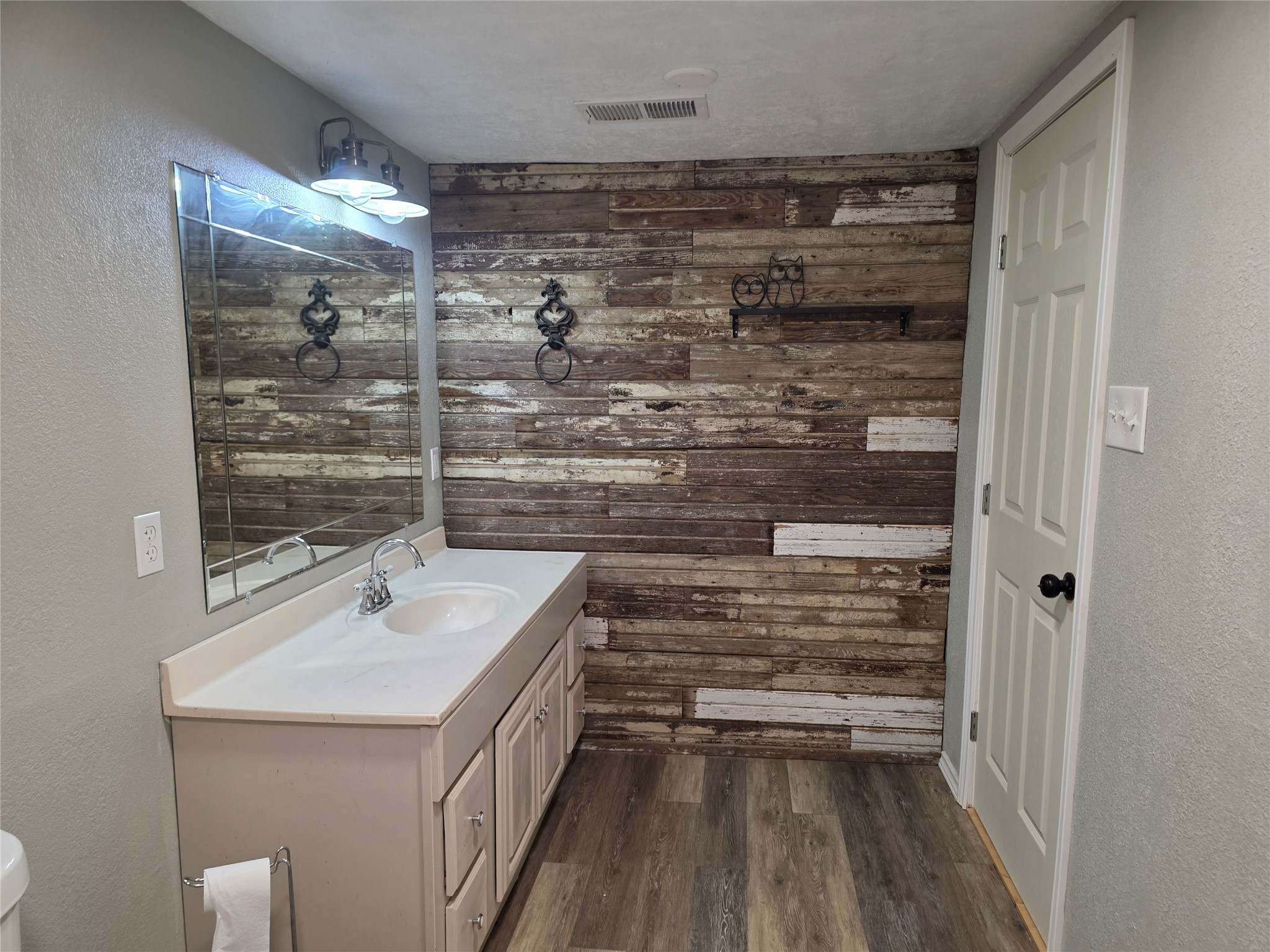 405 W Graham Street Godley TX 76044