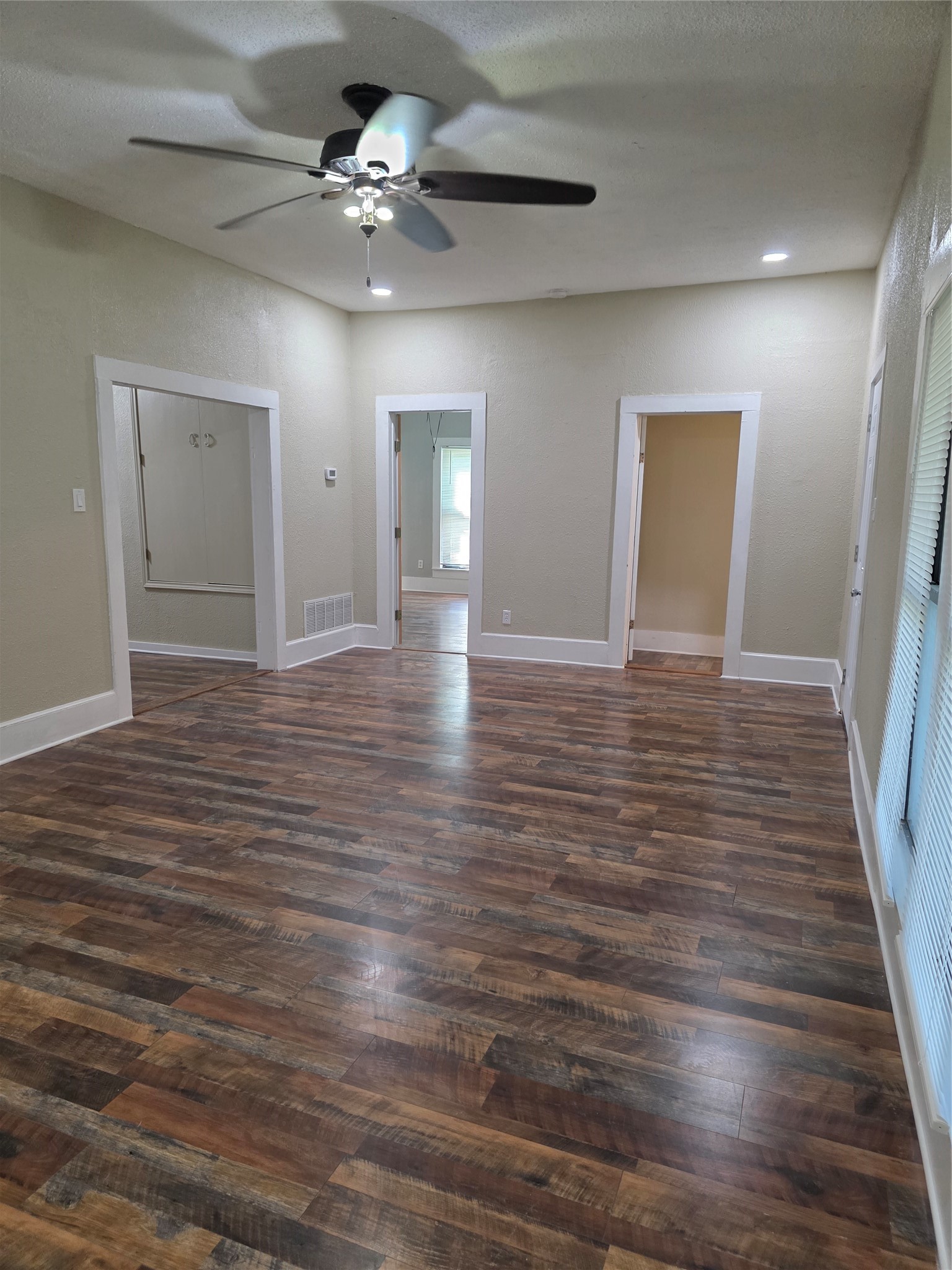 405 W Graham Street Godley TX 76044