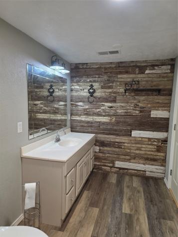 405 W Graham Street Godley TX 76044