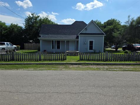 405 W Graham Street Godley TX 76044