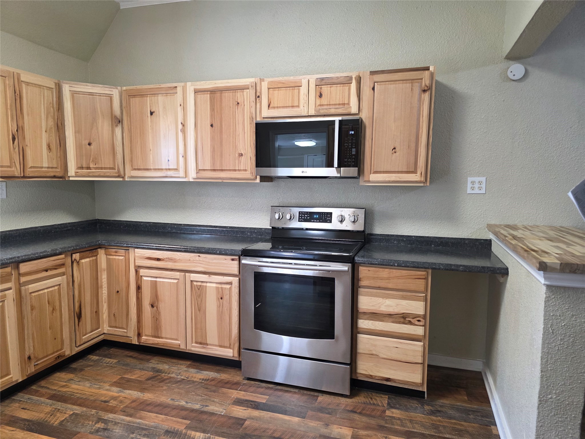405 W Graham Street Godley TX 76044