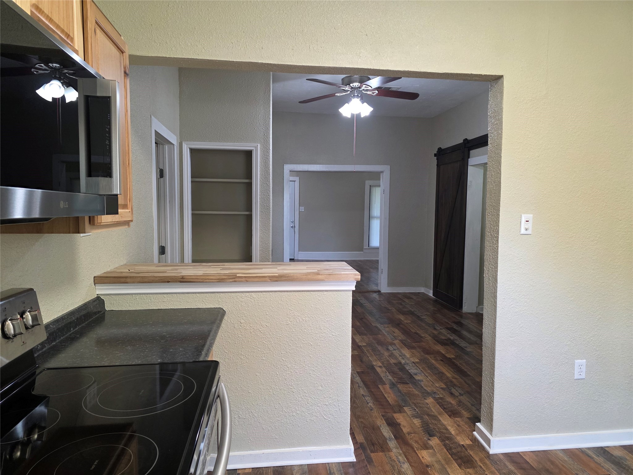 405 W Graham Street Godley TX 76044