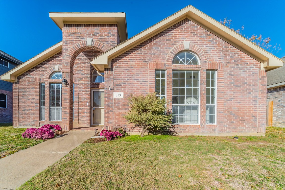 853 Summit Pointe Lewisville TX 75077