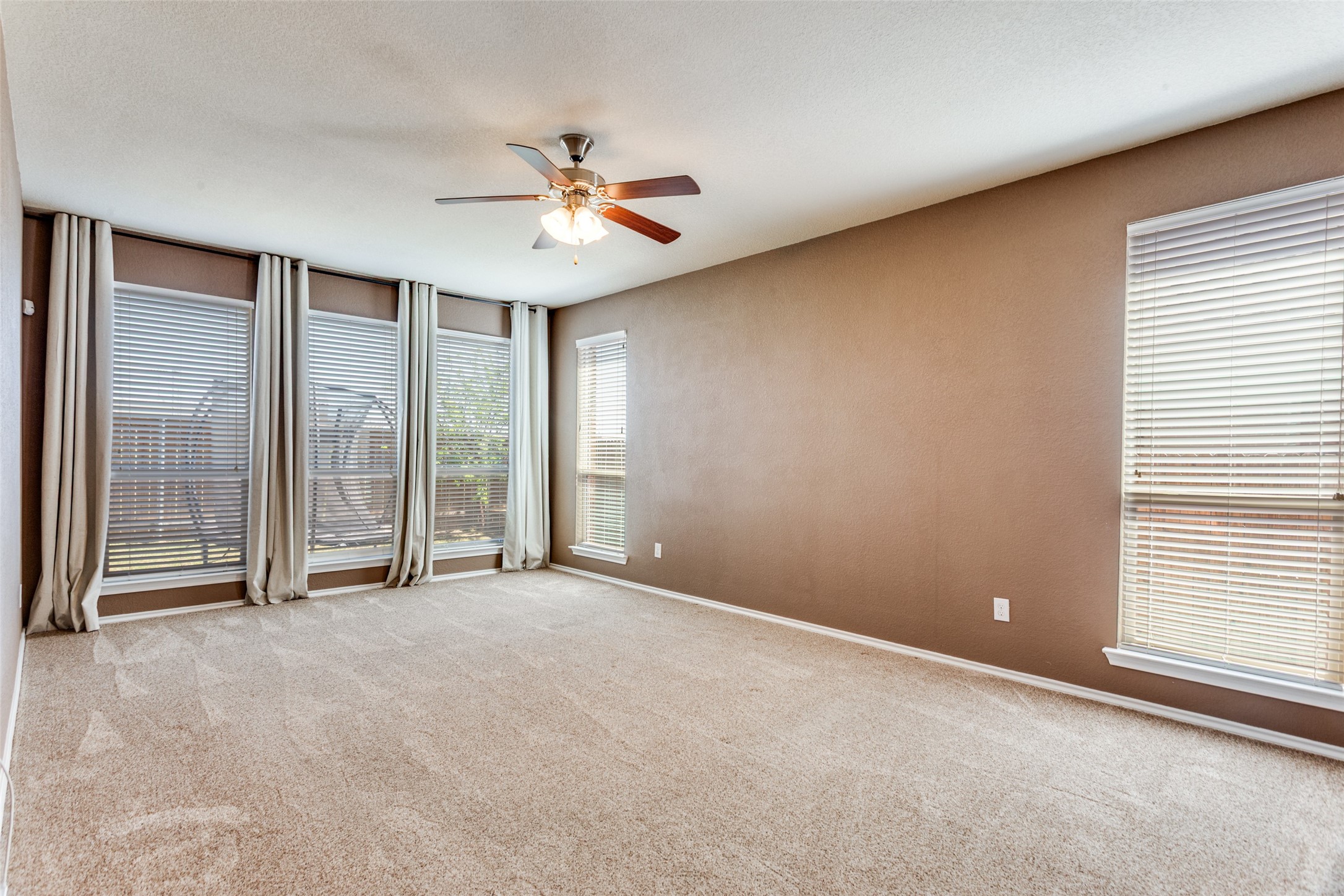 8320 Deer Bluff Lane Fort Worth TX 76179