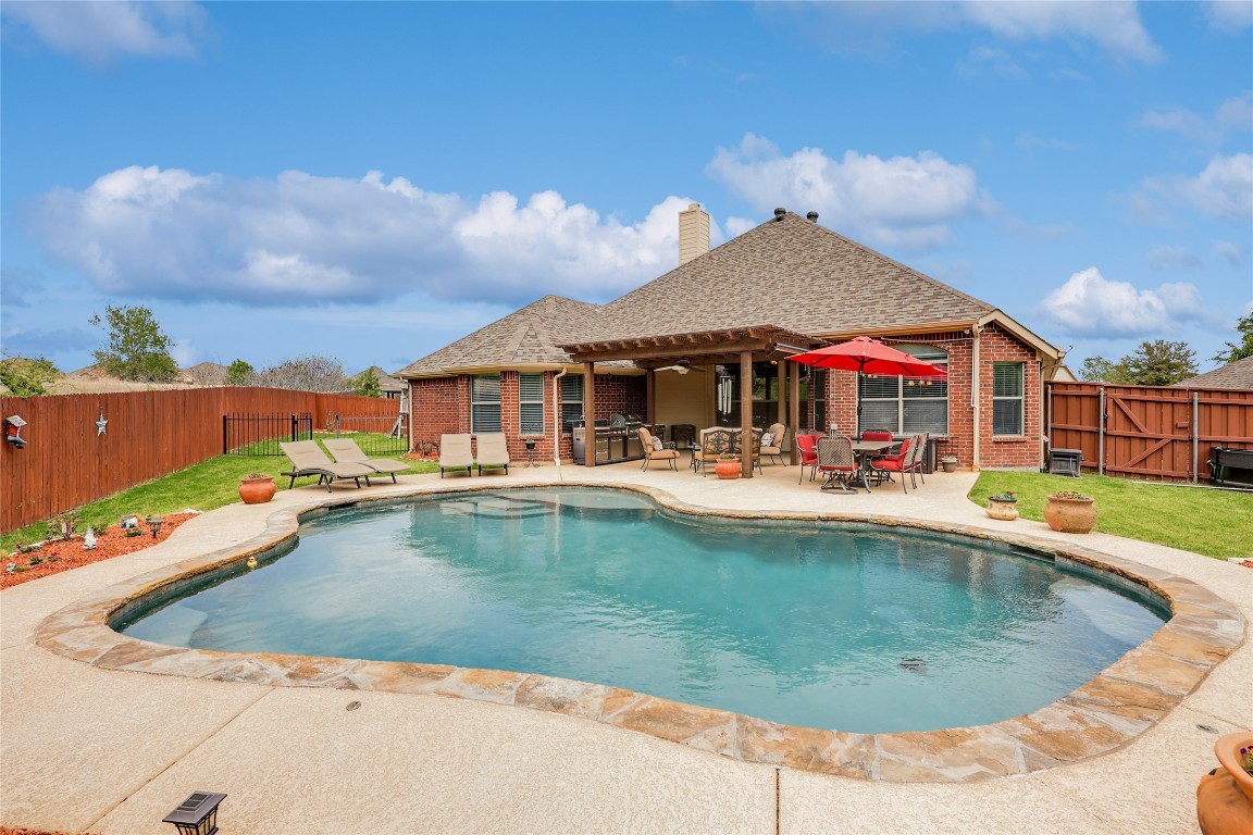 1805 Vista Royale Court Fort Worth TX 76108