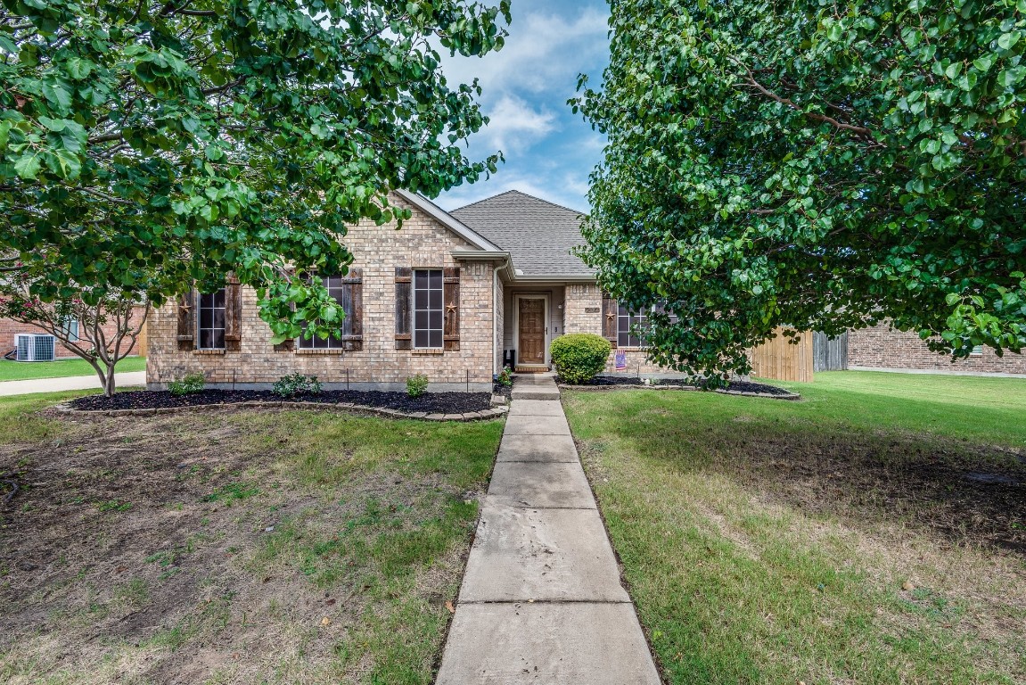 2013 Fawn Drive Midlothian TX 76065