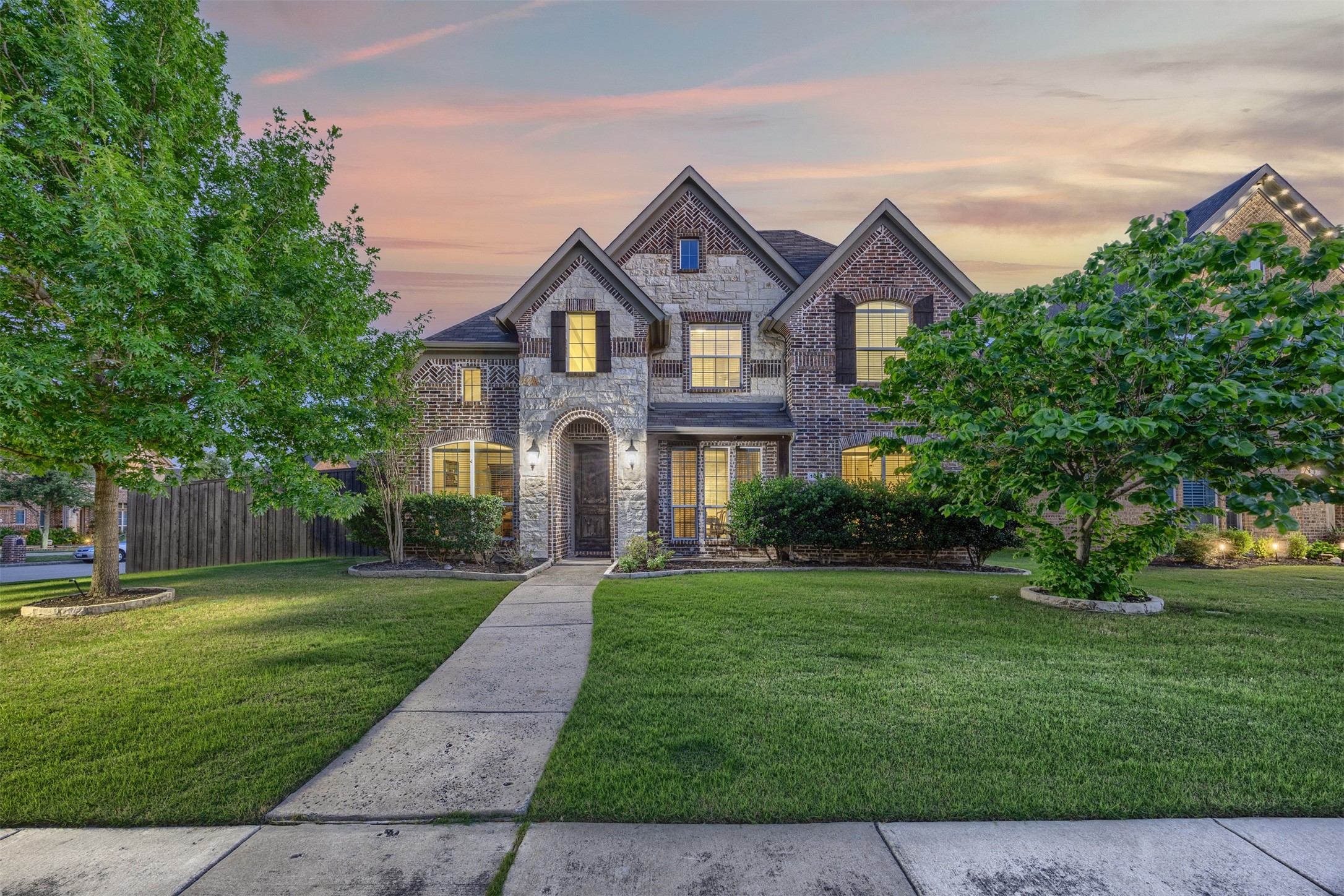 1081 Echo Bend Court Frisco TX 75036