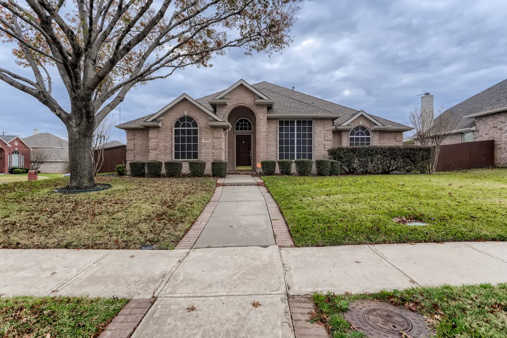1401 Summerhill Drive Carrollton TX 75007