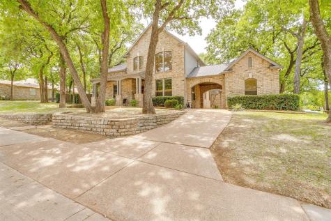 800 Buffalo Court Crowley TX 76036
