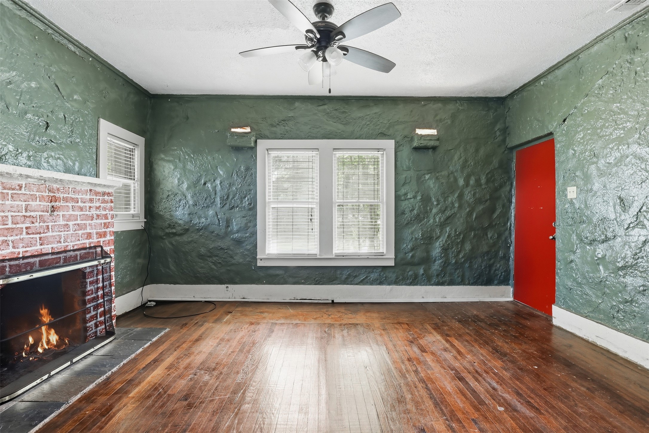 544 N Clinton Street Stephenville TX 76401