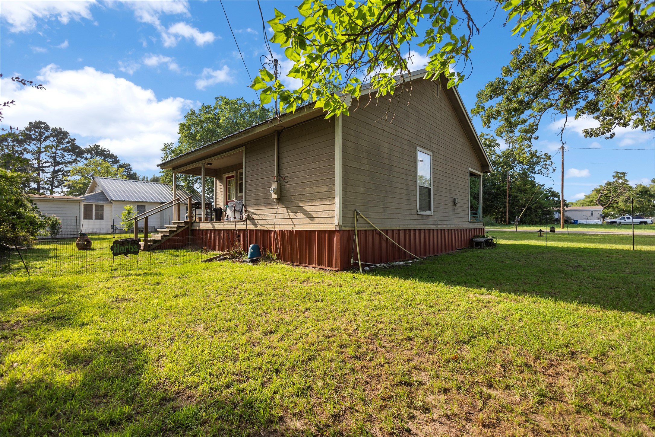 131 Lewis Street Grand Saline TX 75140