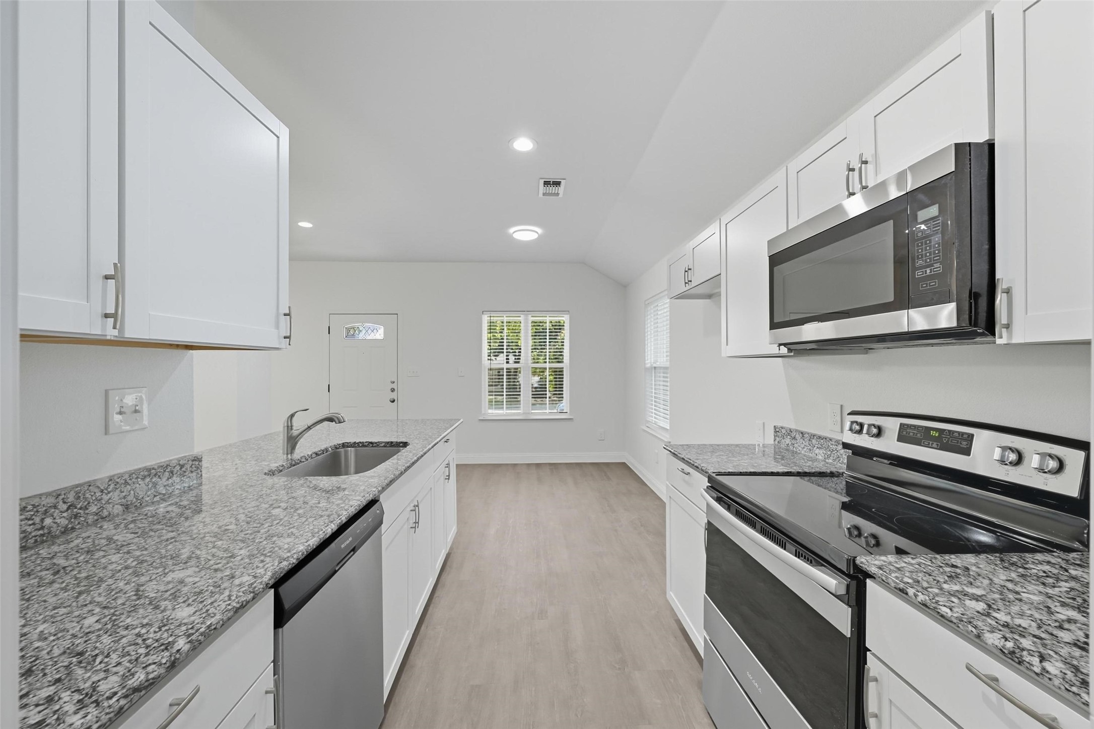 415 W Monterey Street Denison TX 75020