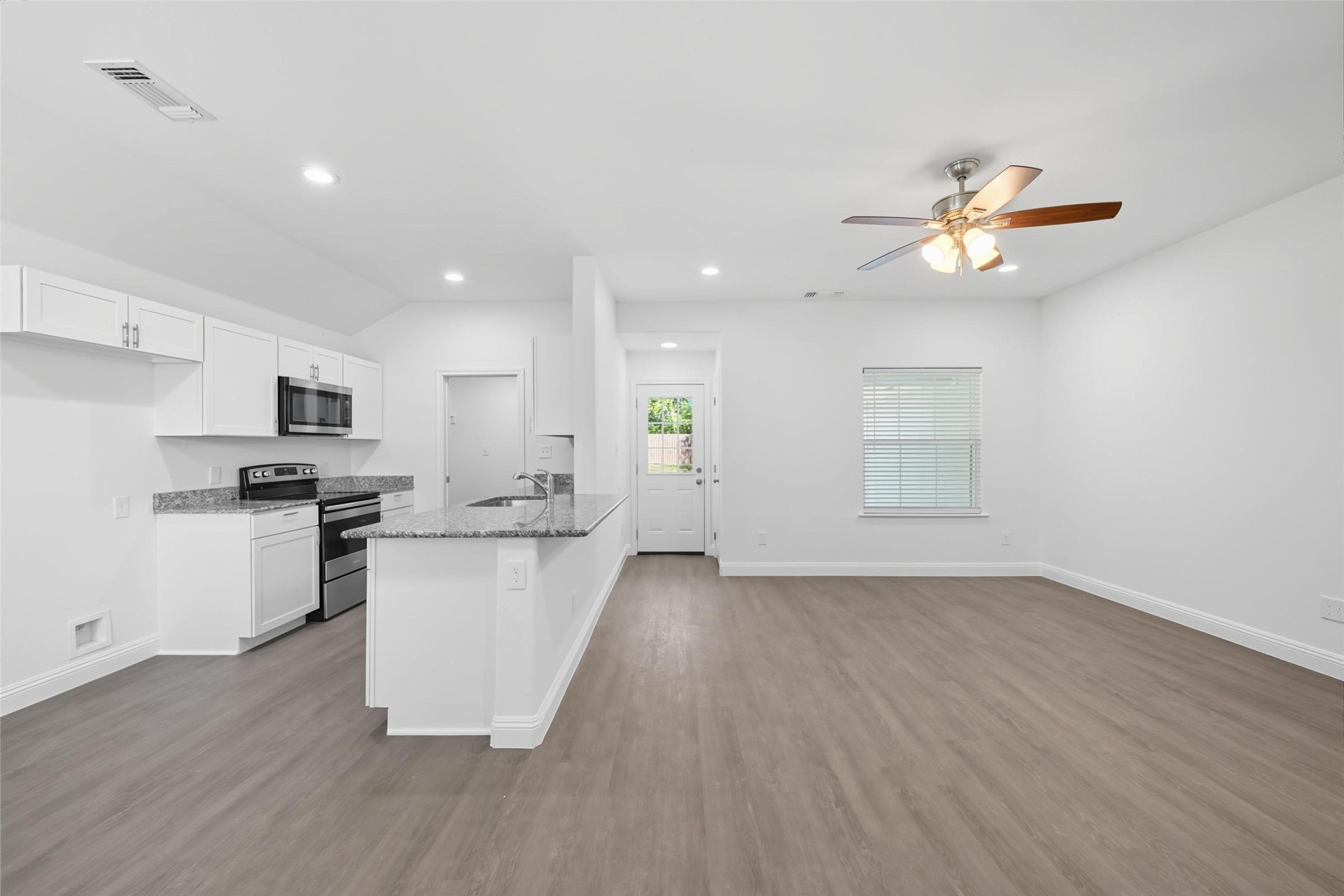 415 W Monterey Street Denison TX 75020