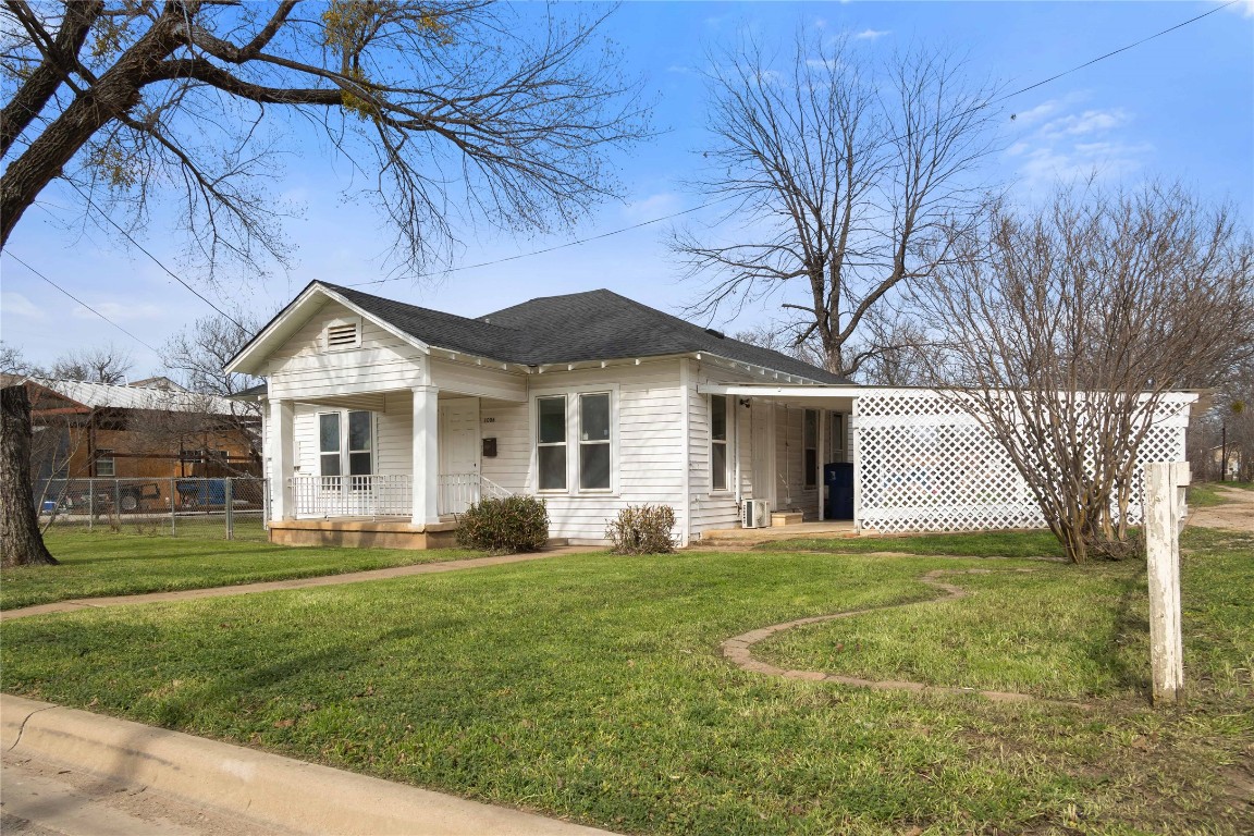 1006 3rd Street Brownwood TX 76801