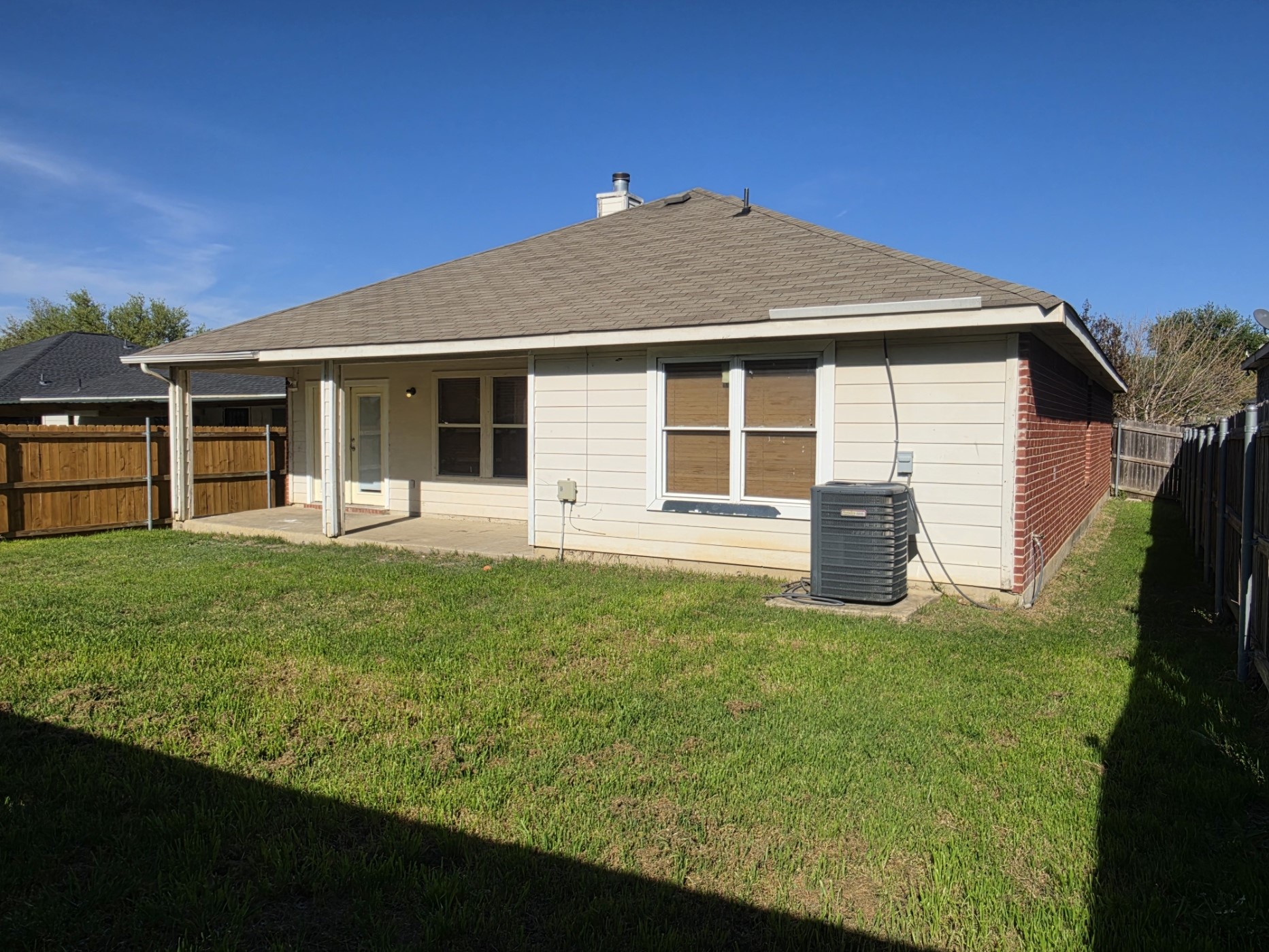 2947 Appaloosa Drive Dallas TX 75237