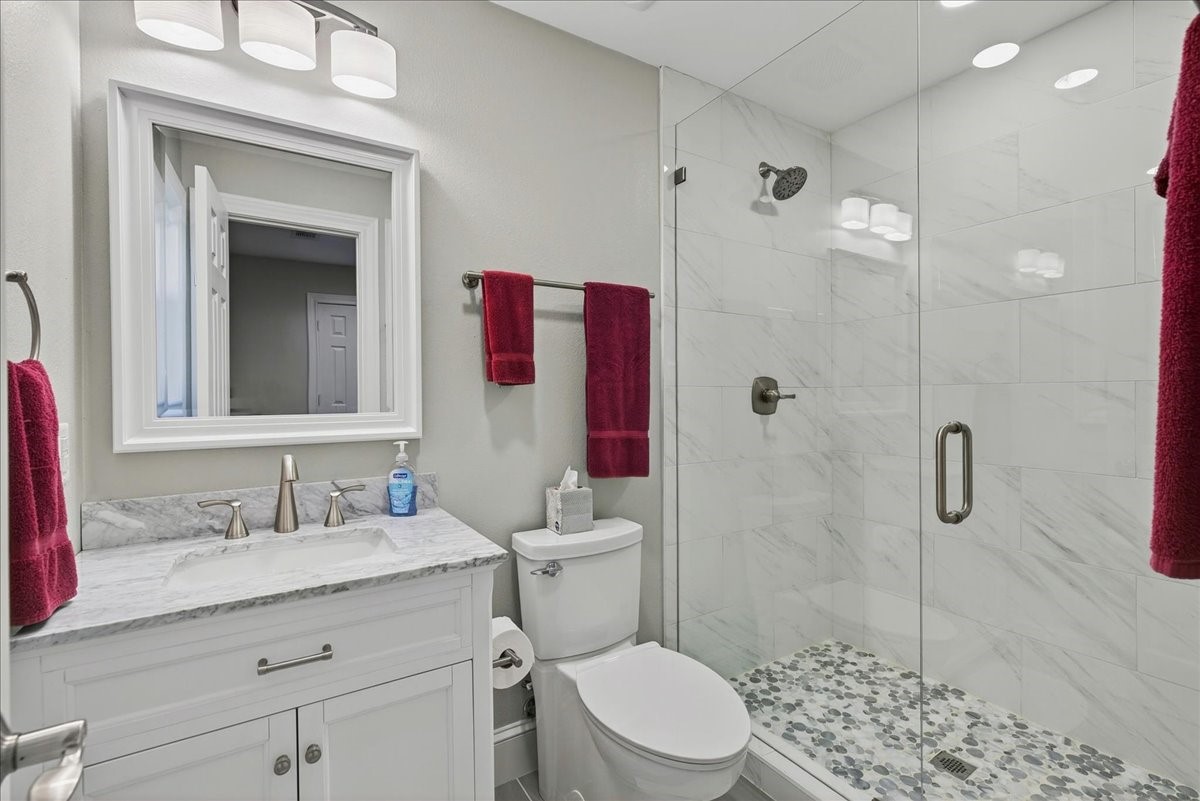 122 Saint Annes Drive Mabank TX 75156