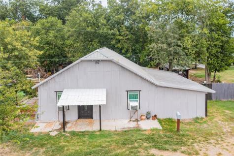 302 County Road 4136 Cooper TX 75432