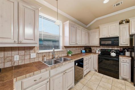 1837 Roadrunner Drive Weatherford TX 76088