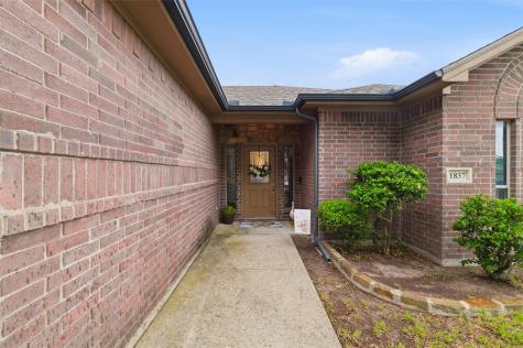 1837 Roadrunner Drive Weatherford TX 76088