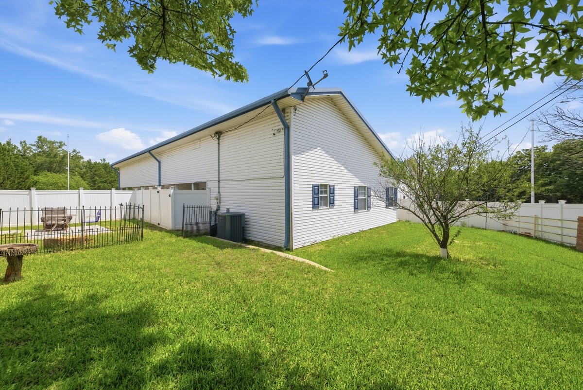 108 Big Bend Drive Whitney TX 76692